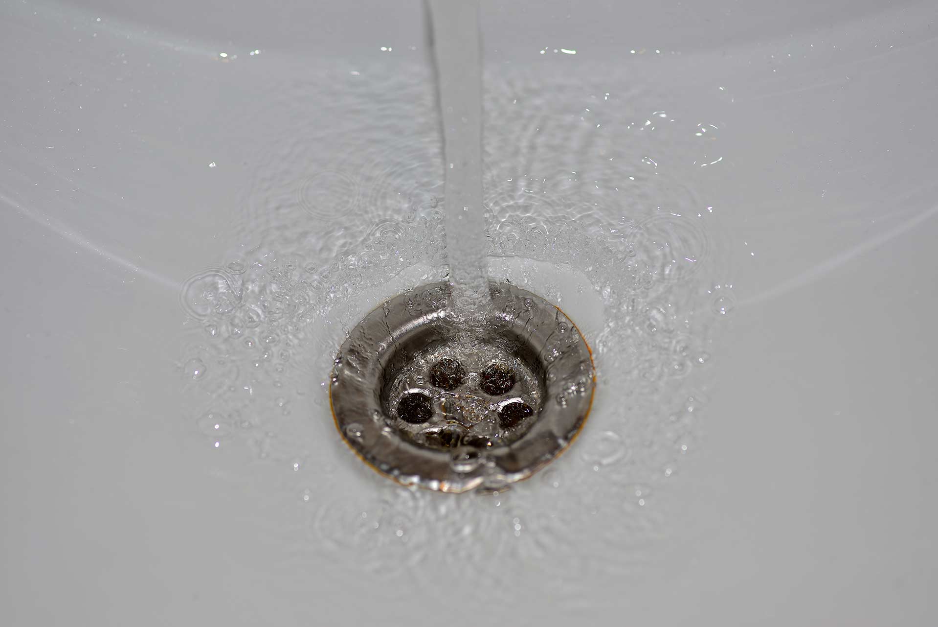 A2B Drains provides services to unblock blocked sinks and drains for properties in Hamilton.